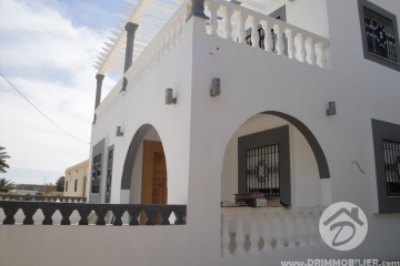 V 015 -                            بيع
                           Villa Djerba